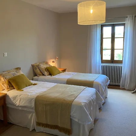 לינה וארוחת בוקר Le Tresor De קורד-סור-סיאל